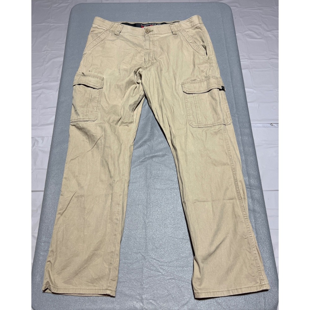 Wrangler All Terrain Gear Mens Khaki Cargo Pants Straight Leg Outdoor Trousers